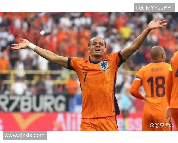 哈维·西蒙斯：从荷甲到英超的“水土不服”，技术特点与联赛差异解析